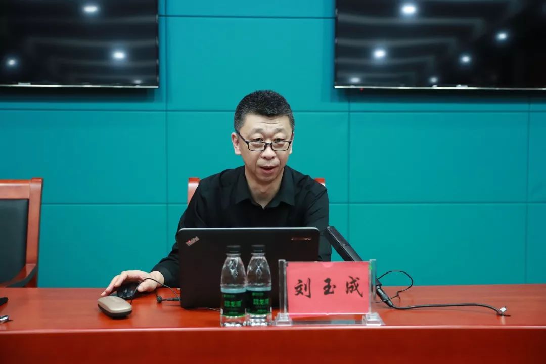 武汉三镇内部会议纪要流出：今夜刷新队史纪录，欧篮联使命明确，年轻球员得到机会的简单介绍