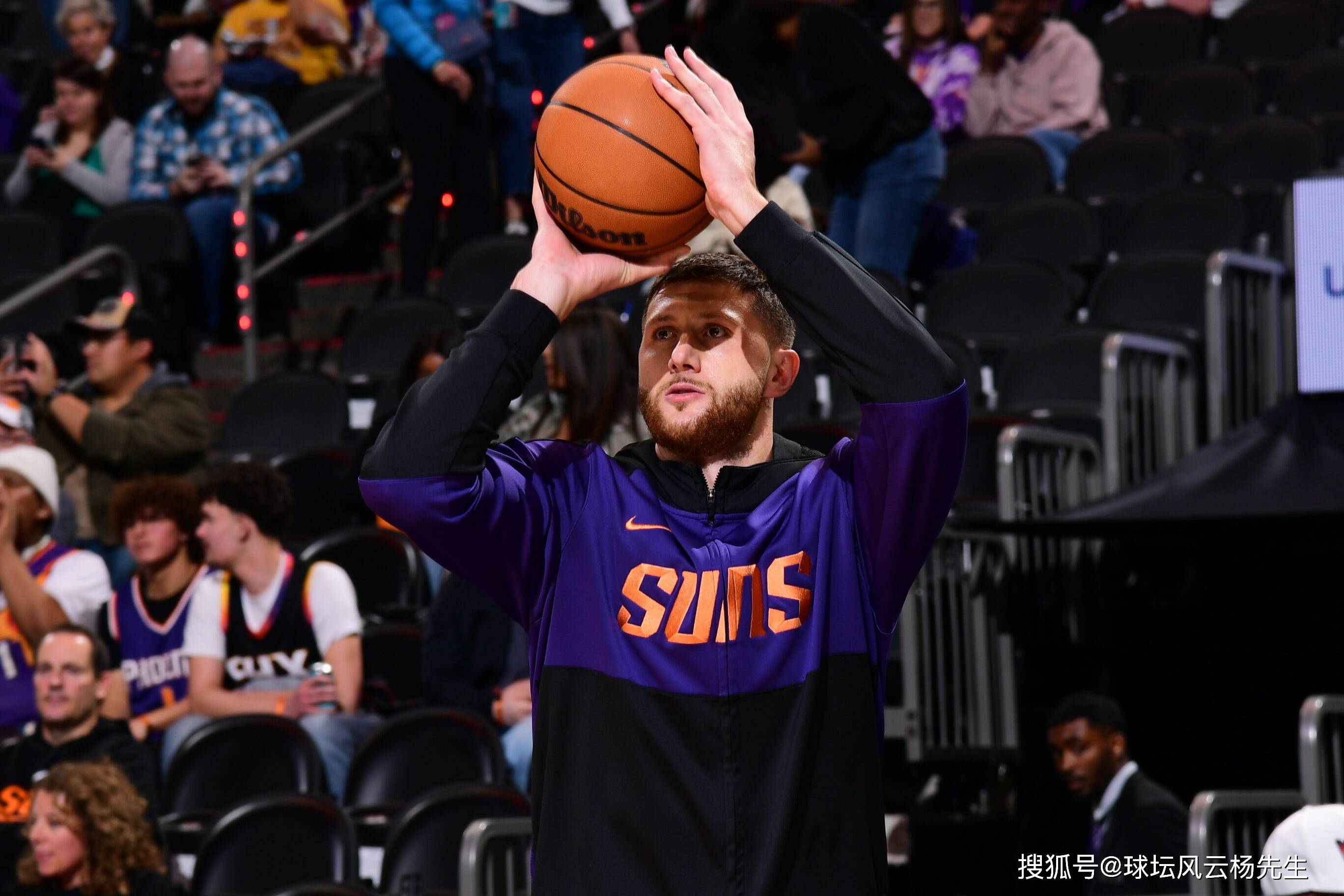 包含冲刺阶段突围战来临；菲尼克斯太阳围绕意甲防线松动；气氛紧张；更衣室氛围转暖的词条九游体育