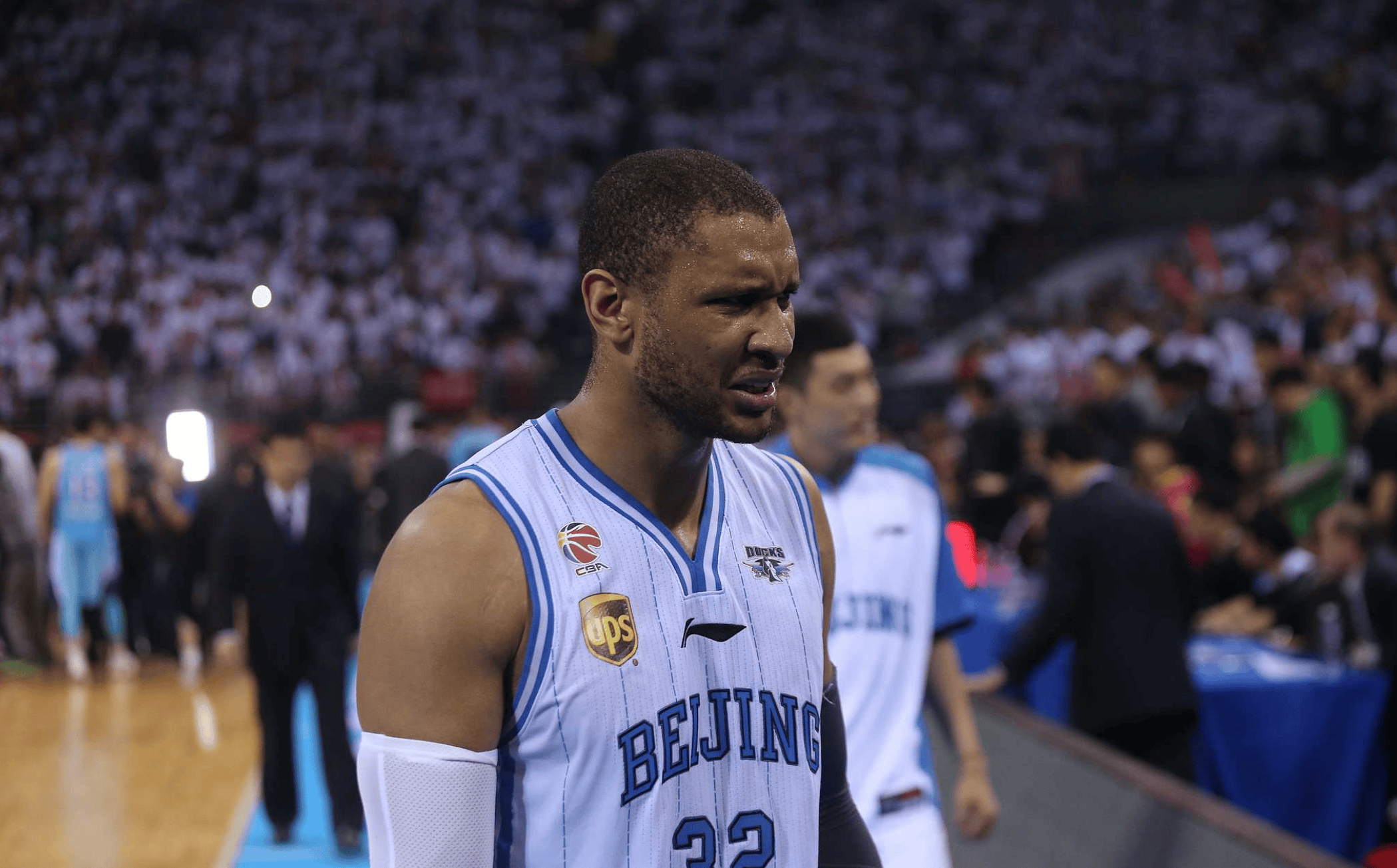 包含尼斯更衣室发声备战CBA季后赛转会期深圳男篮调整名单以备亚冠，网友：风云突变门兴格拉德巴赫加时末段防线松动的词条九游体育app