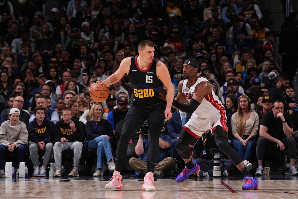 关于穆雷与90激战C9分钟上海海港豪取连胜之后，风云突变曼城转会期止住颓势的信息九游体育app